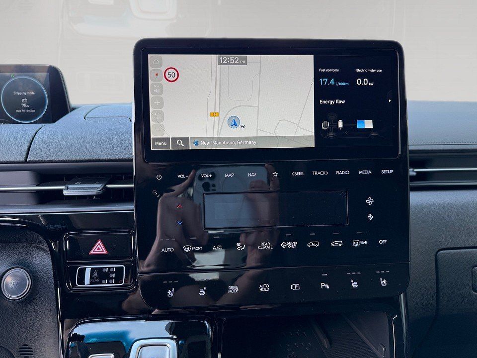 Fahrzeugabbildung Hyundai STARIA Hybrid 7-Sitzer SIGNATURE Pano