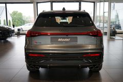 AUDI SQ5 TFSI quattro | Pano | HuD| Carbon | B&O AUDI SQ5 TFSI quattro | Pano | HuD| Carbon | B&O