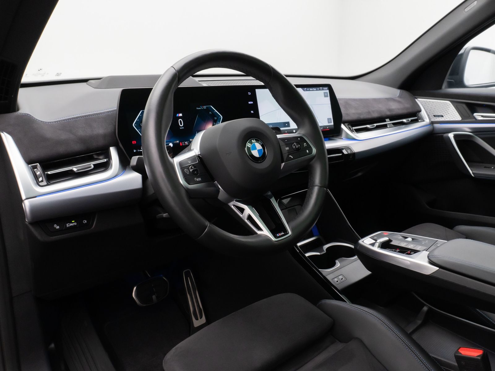 Fahrzeugabbildung BMW X2 xD20d M Sport Panorama 360°HUD DAB H/K 19Zoll
