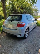 Toyota auris - Toyota Auris in Leverkusen