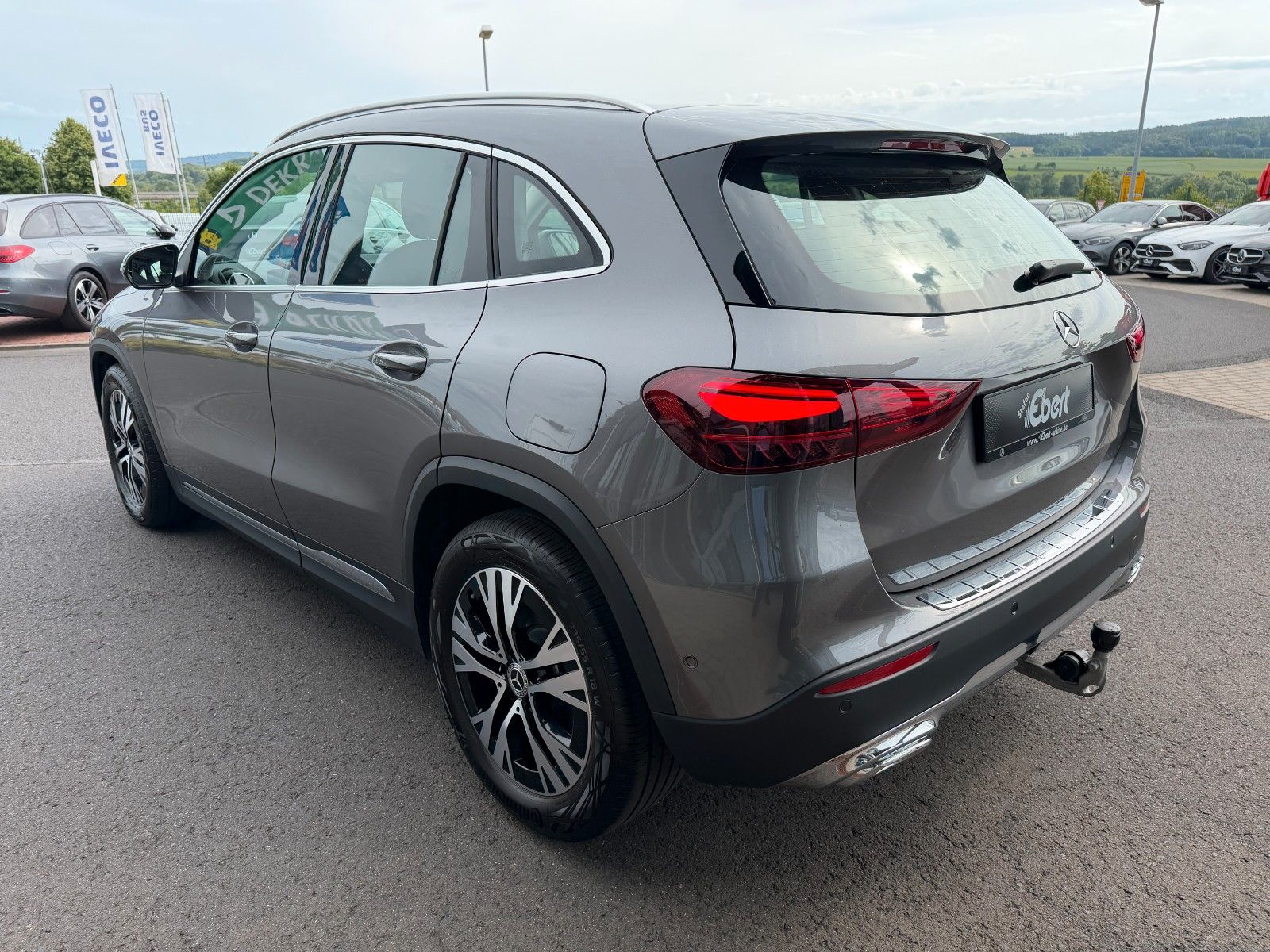 Fahrzeugabbildung Mercedes-Benz GLA 200 d Progressive AHK+TOTW+R-Kamera+Carplay