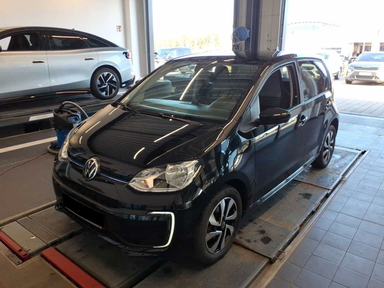 Volkswagen e-up! Max RearView Sitzh. GRA CCS MFL DAB PDC imagem 2