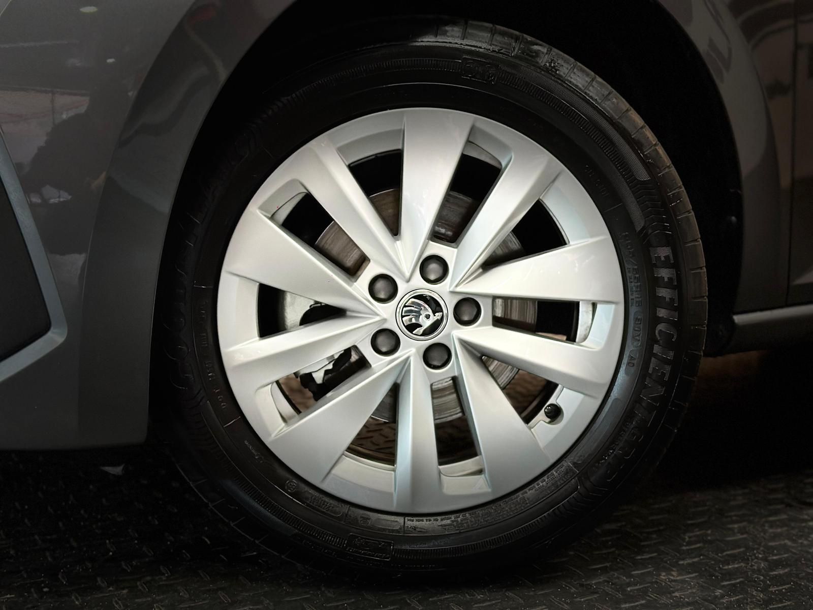SKODA Scala 1.5TSI SELECTION MATRIX#SHZ#LH#NAVI#CAM - Image 9