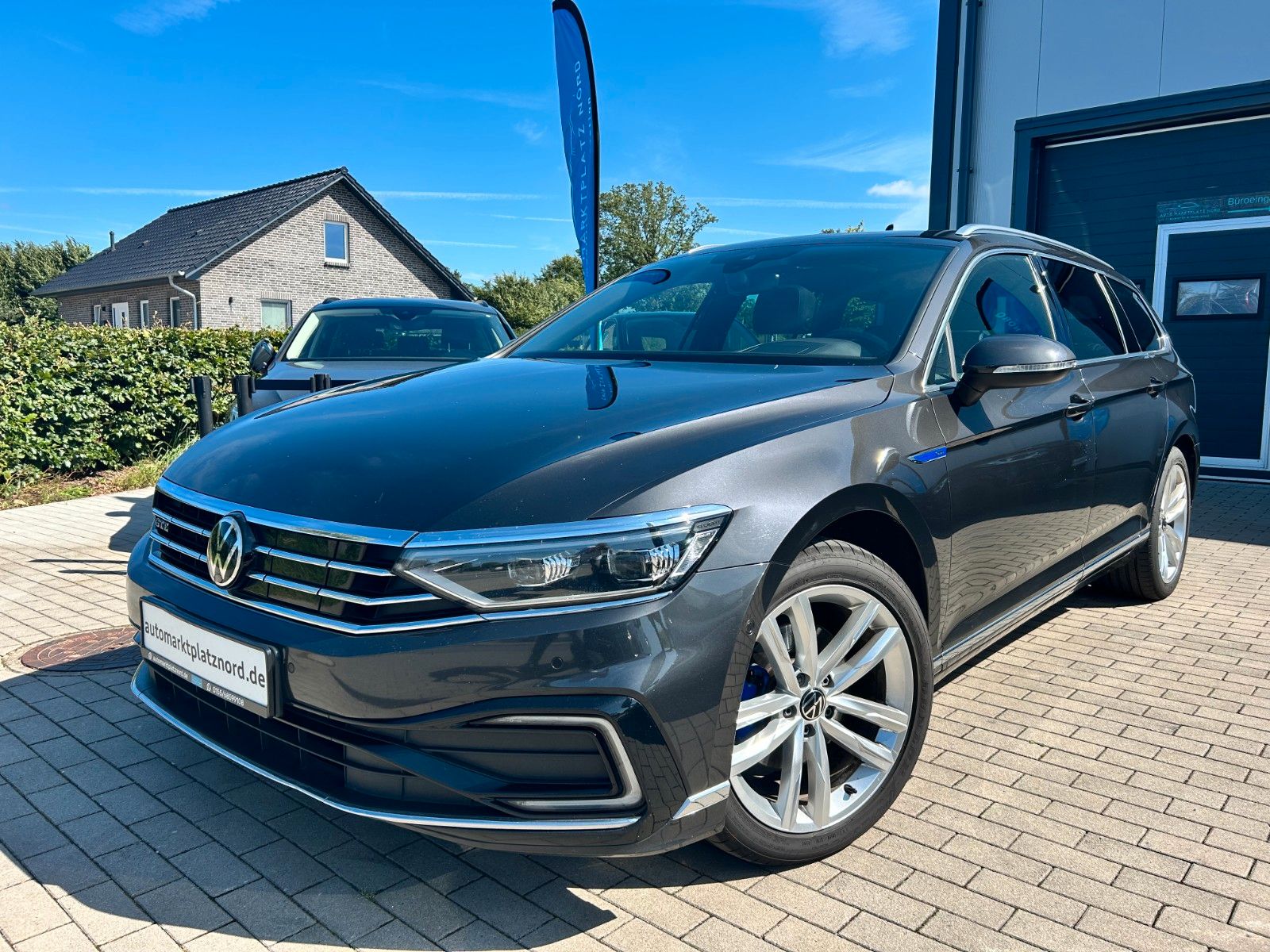 VW Passat Variant GTE *Matrix*Pano*Alcantara*AHK