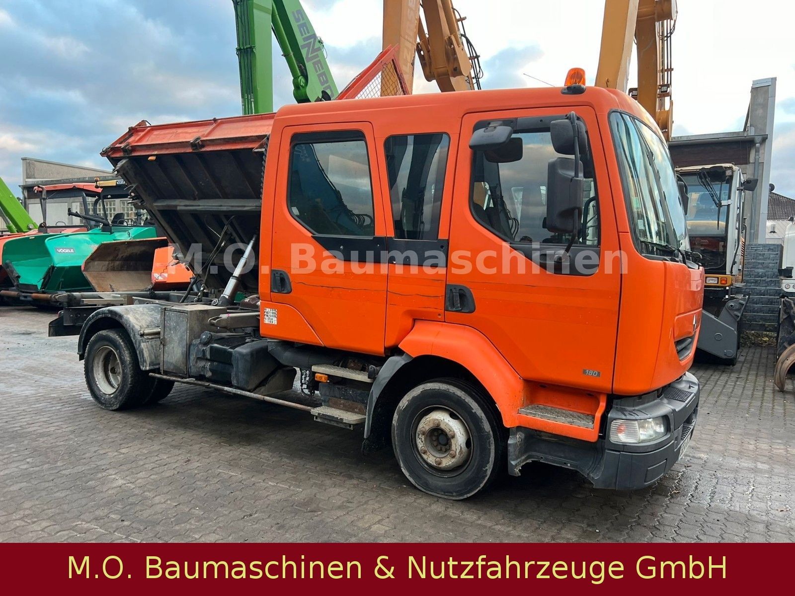 Fahrzeugabbildung Renault Midlum 180-12 / Doka / 3-seiten Kipper /