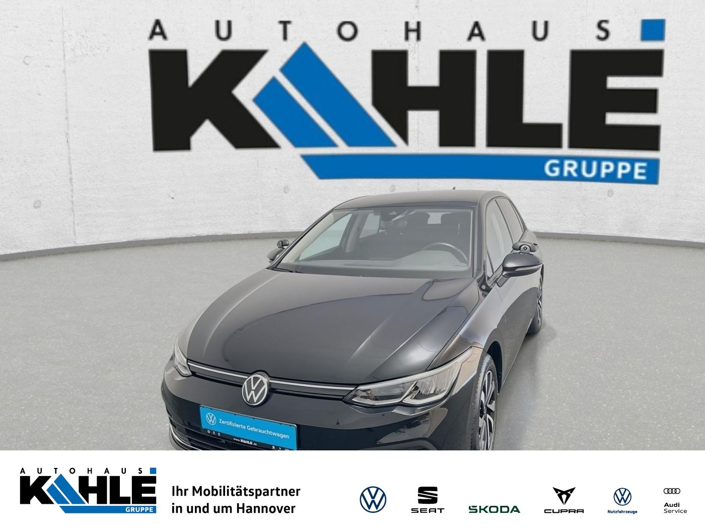 Volkswagen Golf VIII 2.0 TDI DSG Active Black LED RFK Sitzh