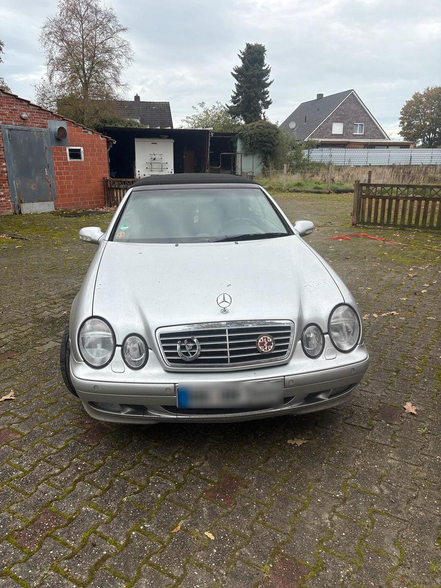 Mercedes-Benz CLK 320