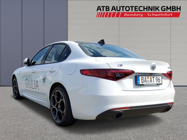 Fahrzeugabbildung Alfa Romeo Giulia Ti Turbo 2.0 Q4 Allrad El. Fondsitzverst.