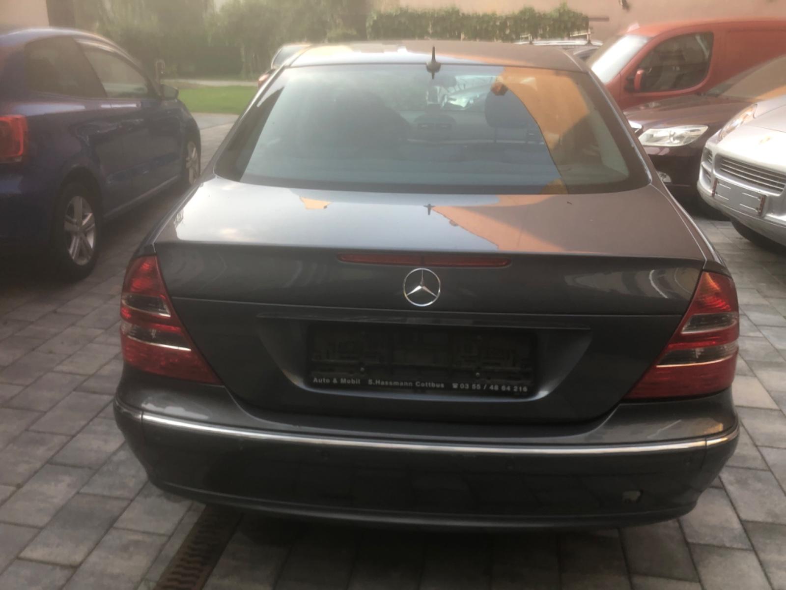 Mercedes-Benz E 220 CDI ELEGANCE  / AUTOMATIK