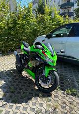 Kawasaki ZX4R - KAWASAKI ZX4R