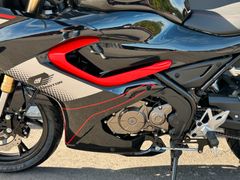 QJ MOTOR SRK 125 R ABS 15 PS A1 + ähnlich Yamaha YZF 125