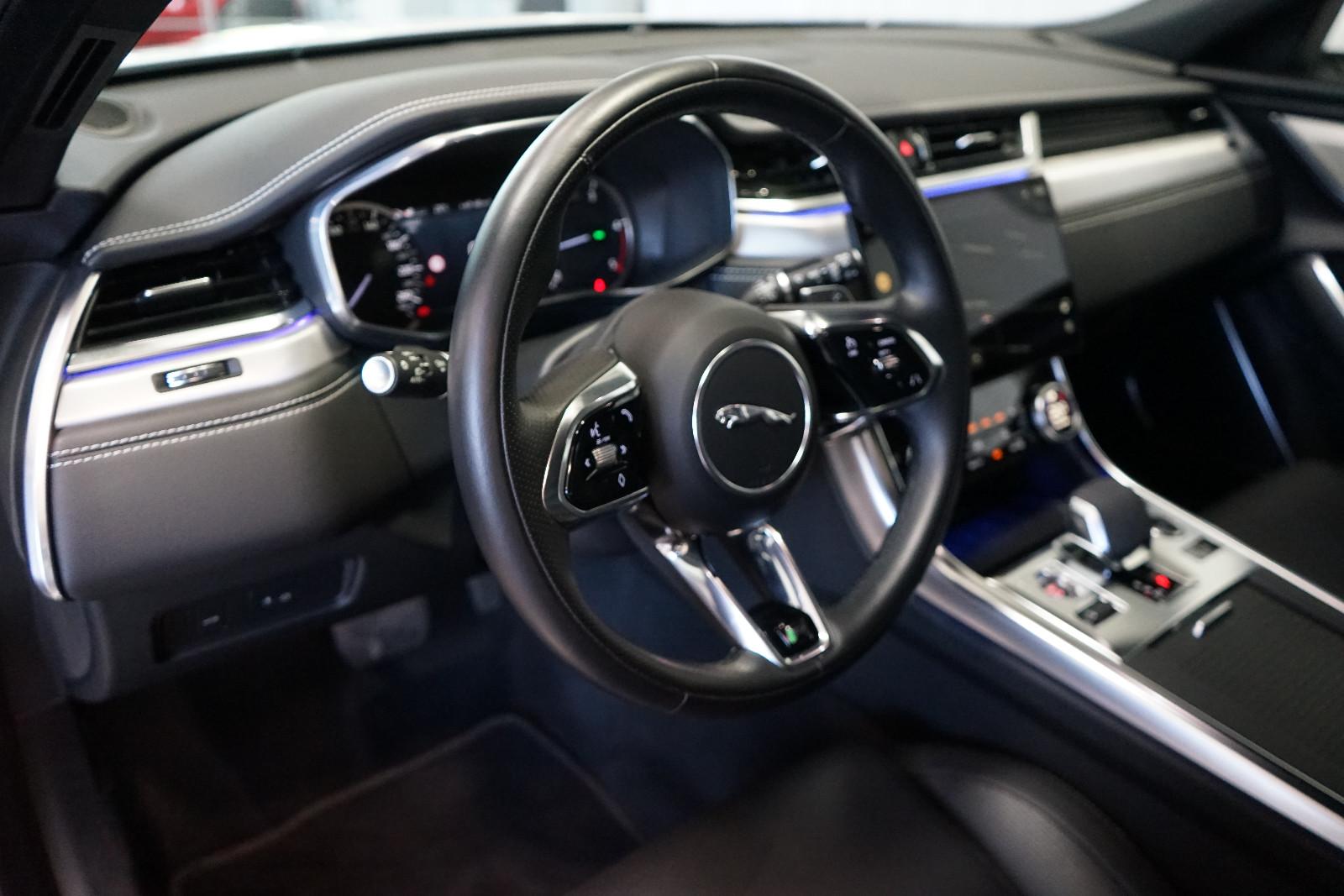 Jaguar XF Sportbrake D200 R-Dynamic Kamera+SHZ+Leder