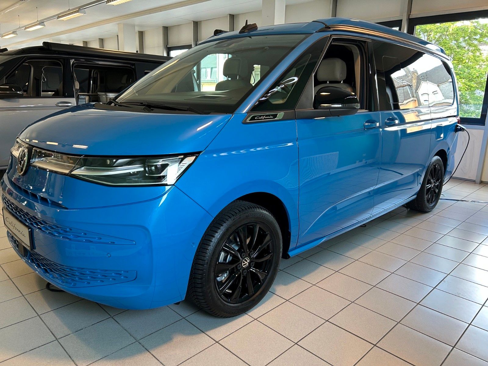 Volkswagen T7 California OCEAN Hybrid 4 Motion imagem 3