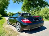 Mercedes-Benz SLK 200 - - Mercedes-Benz SLK 200: Cabrio