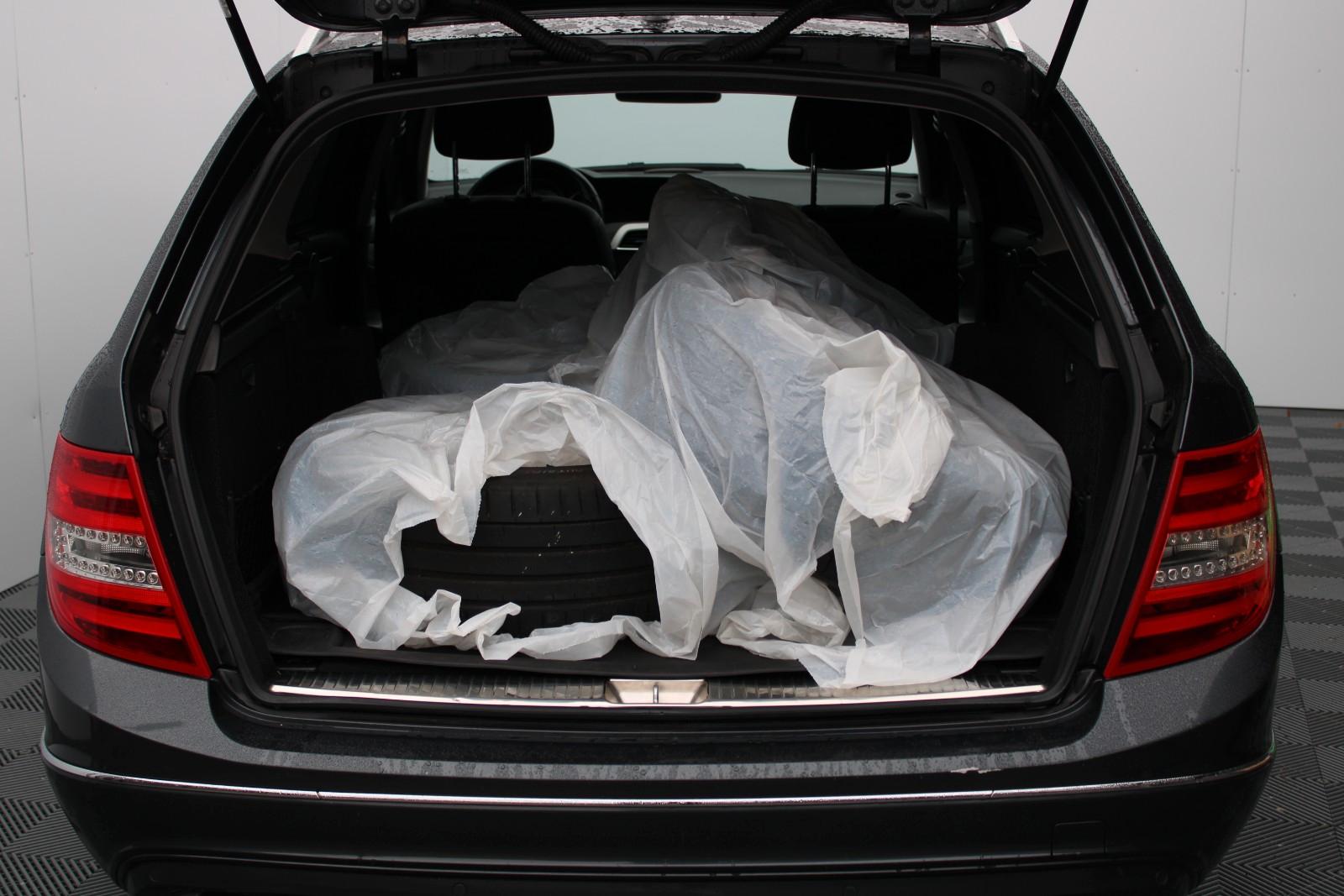 Mercedes-Benz C250 2013 — photo 10