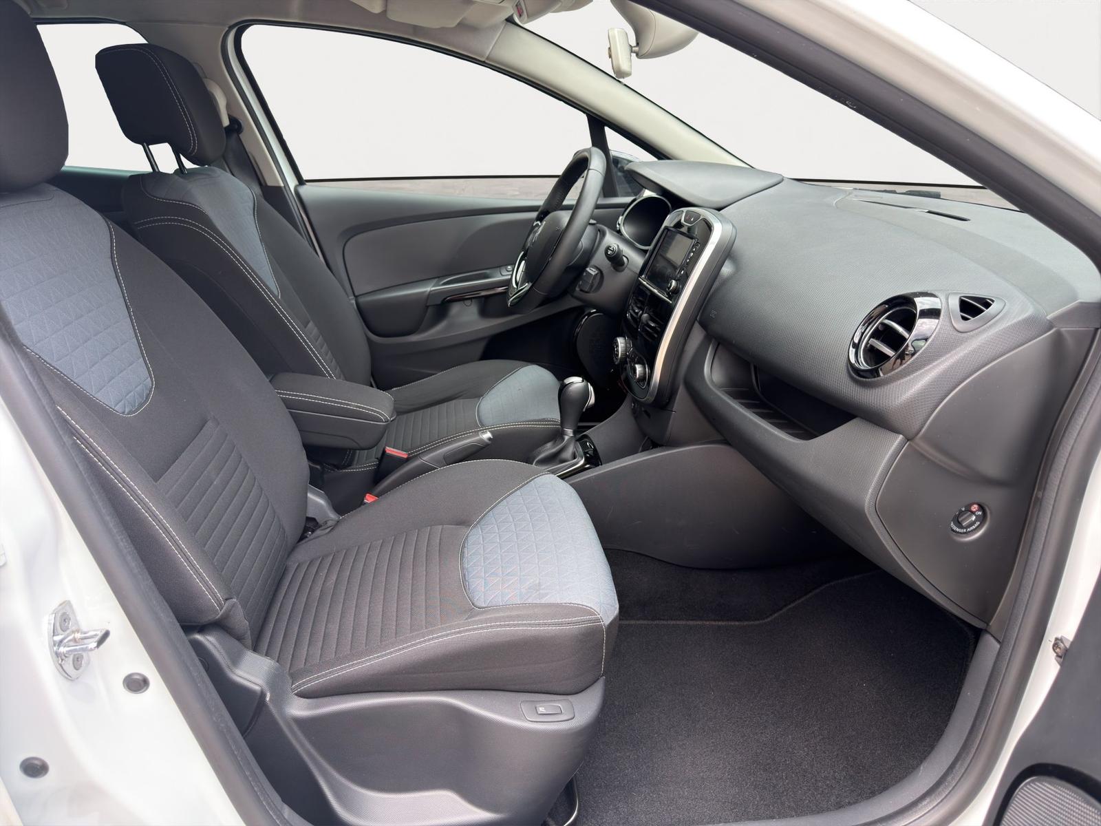 Renault Clio Renault Clio Grandtour AUTO. KAM. NAVI120PS