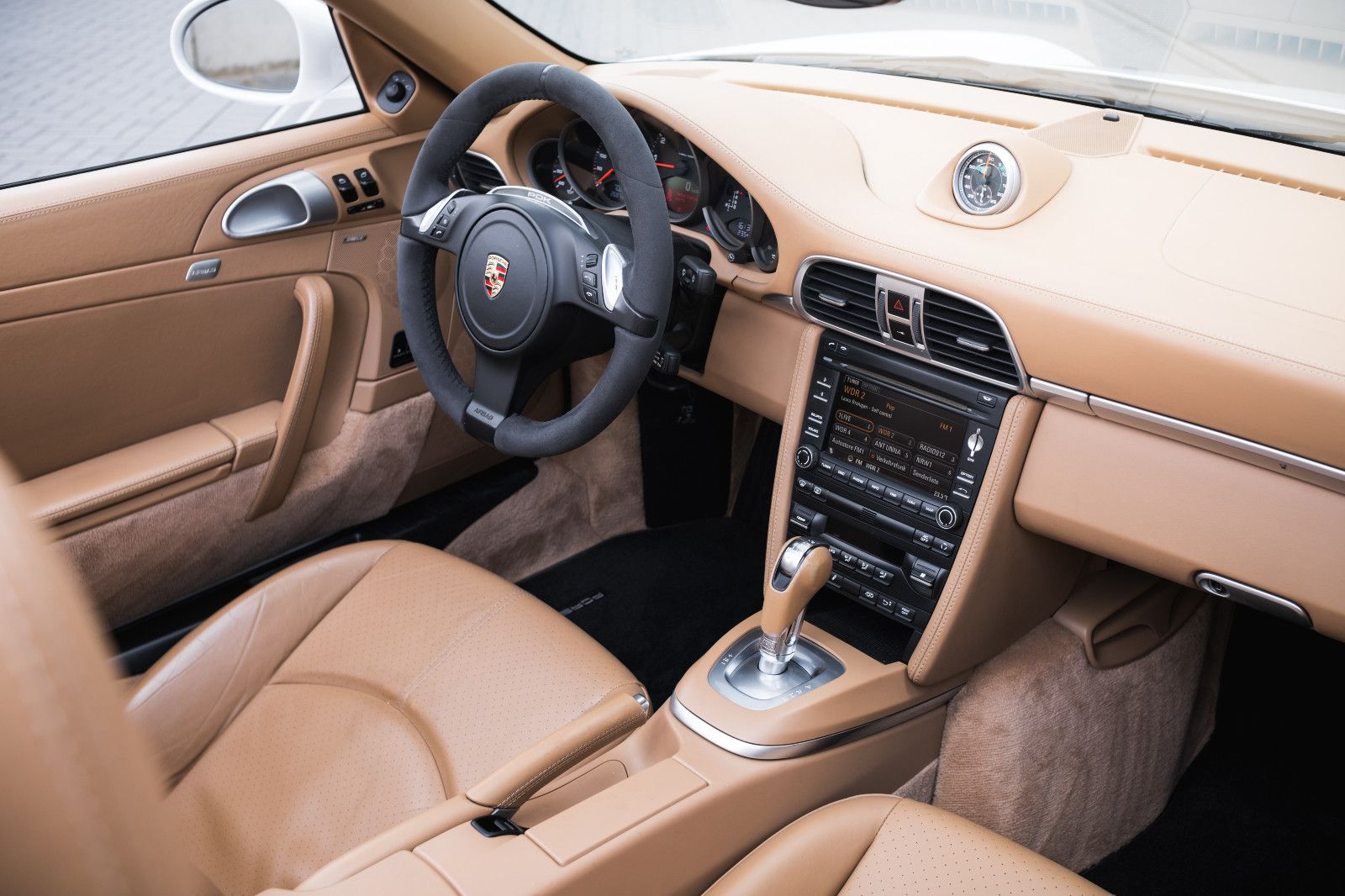 Fahrzeugabbildung Porsche 997/911 Carrera GTS-Approved-PDK-BOSE-Navi.