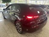 Mercedes-Benz A 180 d 2.0 NAVI+KAMERA+SPURHALTE+LED - Mercedes-Benz A 180 Gebrauchtwagen in Düsseldorf