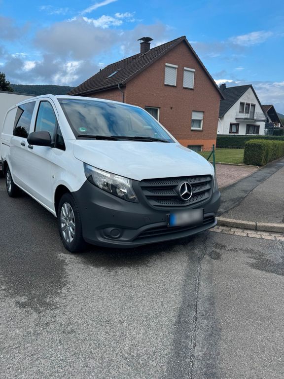 Image of Mercedes-Benz Vito
