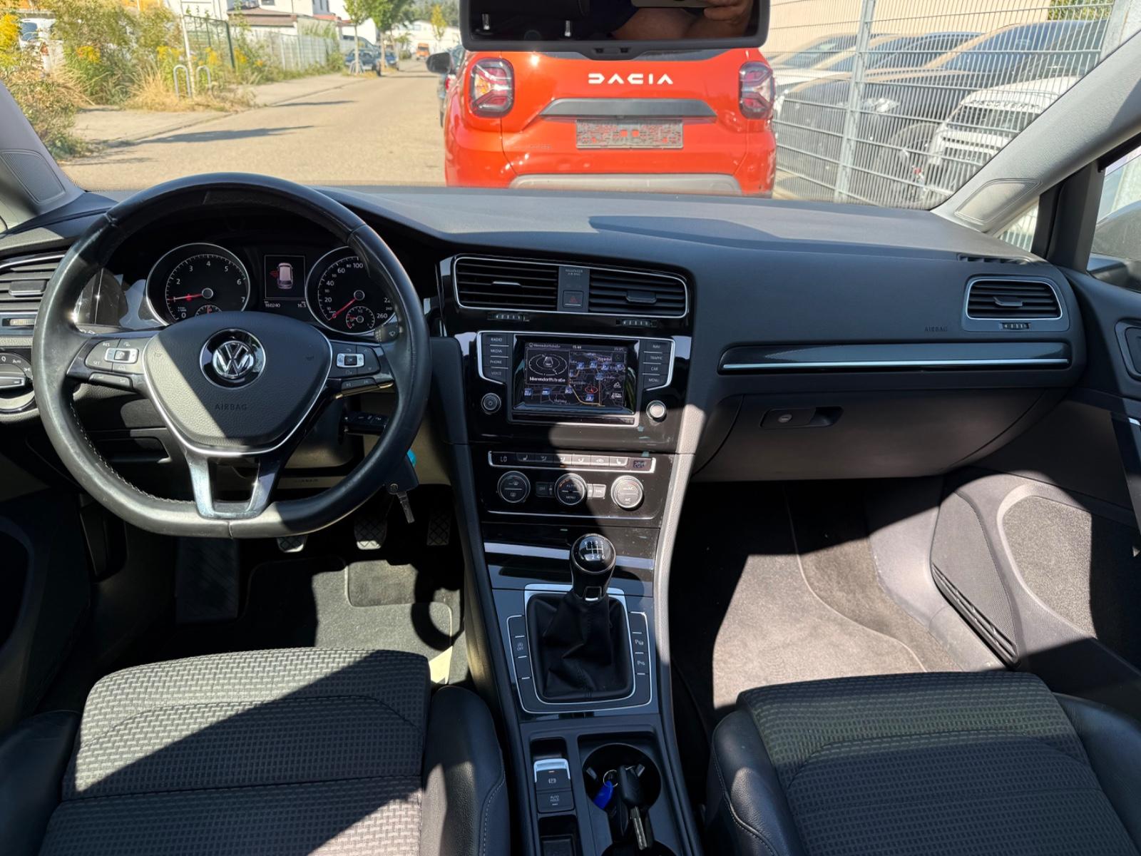 Volkswagen Golf VII Variant 1.4TSI Highline|Panorama|Xenon|