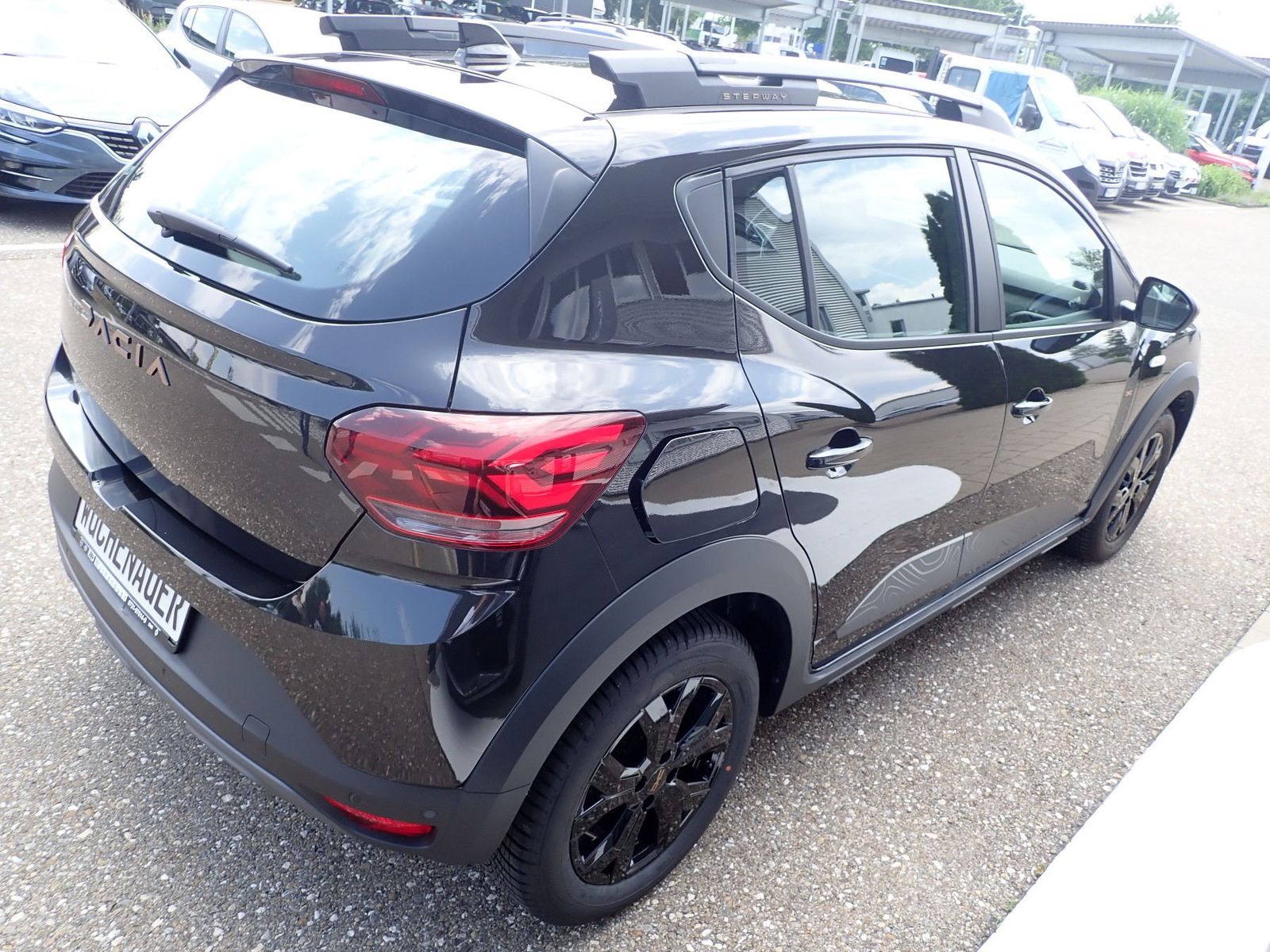 Fahrzeugabbildung Dacia Sandero STEPWAY TCe 110 EXTREME+/SHZ/NAVI/