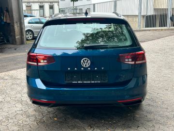 Volkswagen Passat Variant - 4