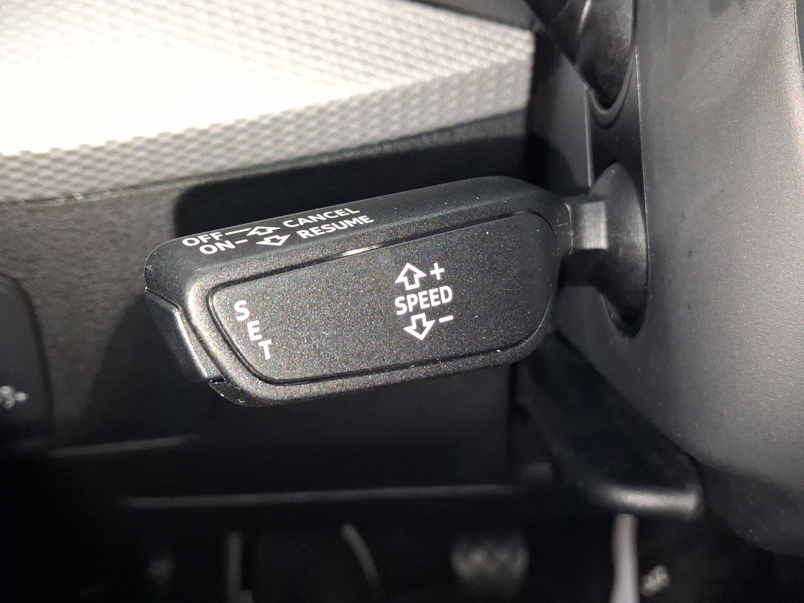 Audi Q2 30 TFSI S LINE OPTIK-PKT SPORTSITZE NAVI+ KAM, миниатюра 17