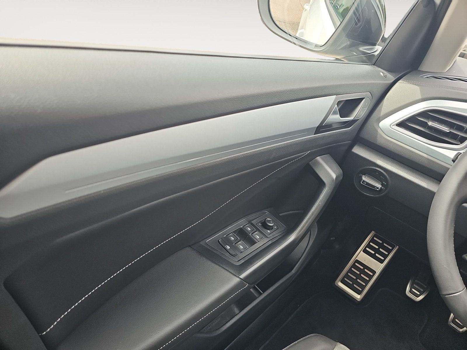 Volkswagen T-Roc - Bild 15