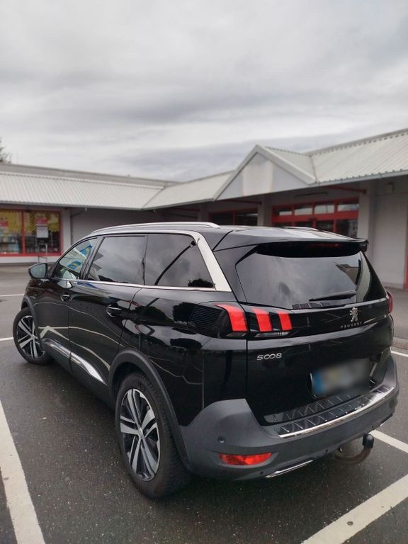 Image of Peugeot 5008