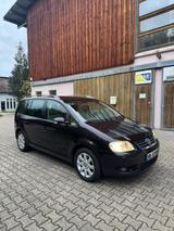 Volkswagen Touran 2.0 TDI TÜV NEU