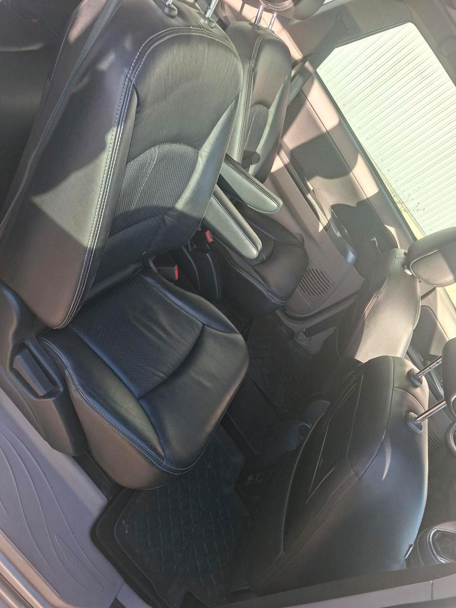Mitsubishi Grandis 2009 — photo 5