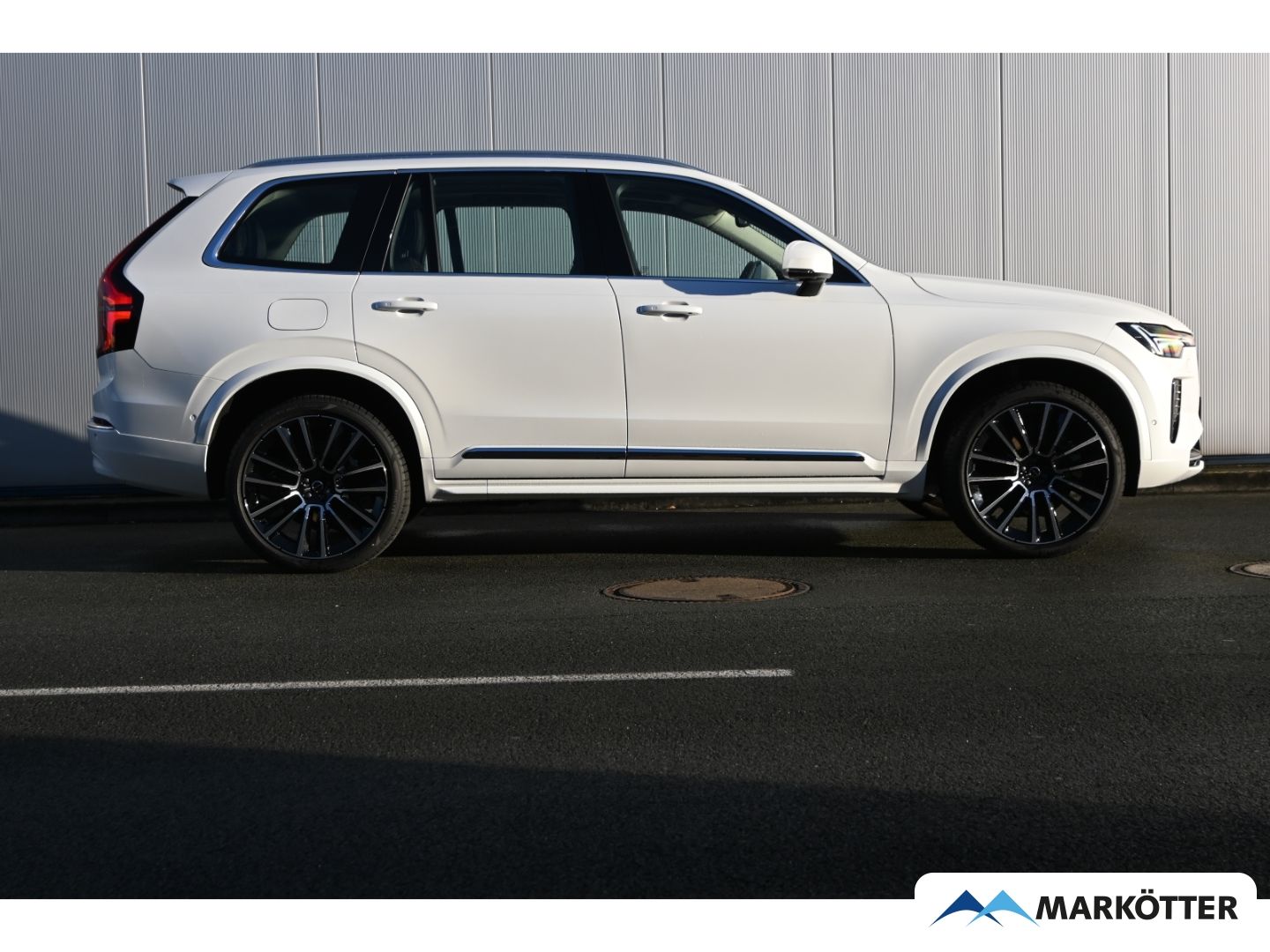Volvo XC90 T8 AWD Ultra Bright Plug-In Hybrid 7-Sitzer imagem 2