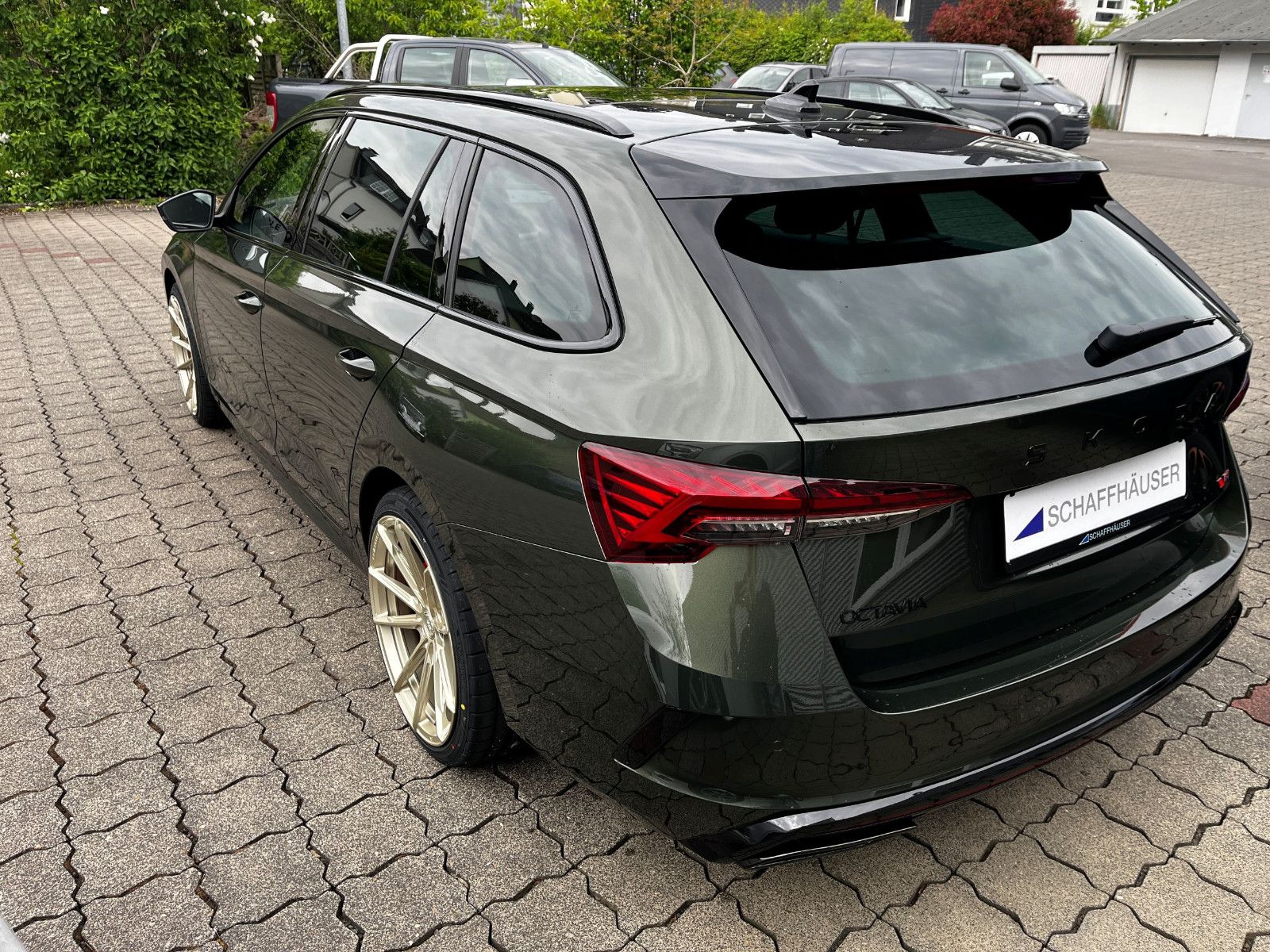 Fahrzeugabbildung SKODA Octavia Combi 2.0 TSI 239kW RS ABT PAN KAM 19"