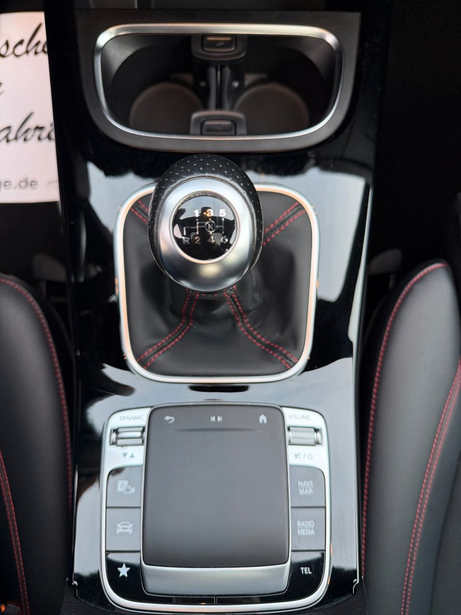 Fahrzeugabbildung Mercedes-Benz B 180 AMG LINE PANO NAVI KAMERA MBUX LED AHK