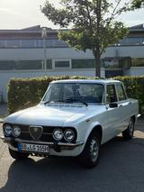 Alfa Romeo Giulia Nuova Super 1300 - Alfa Romeo Giulia: Super Nuova