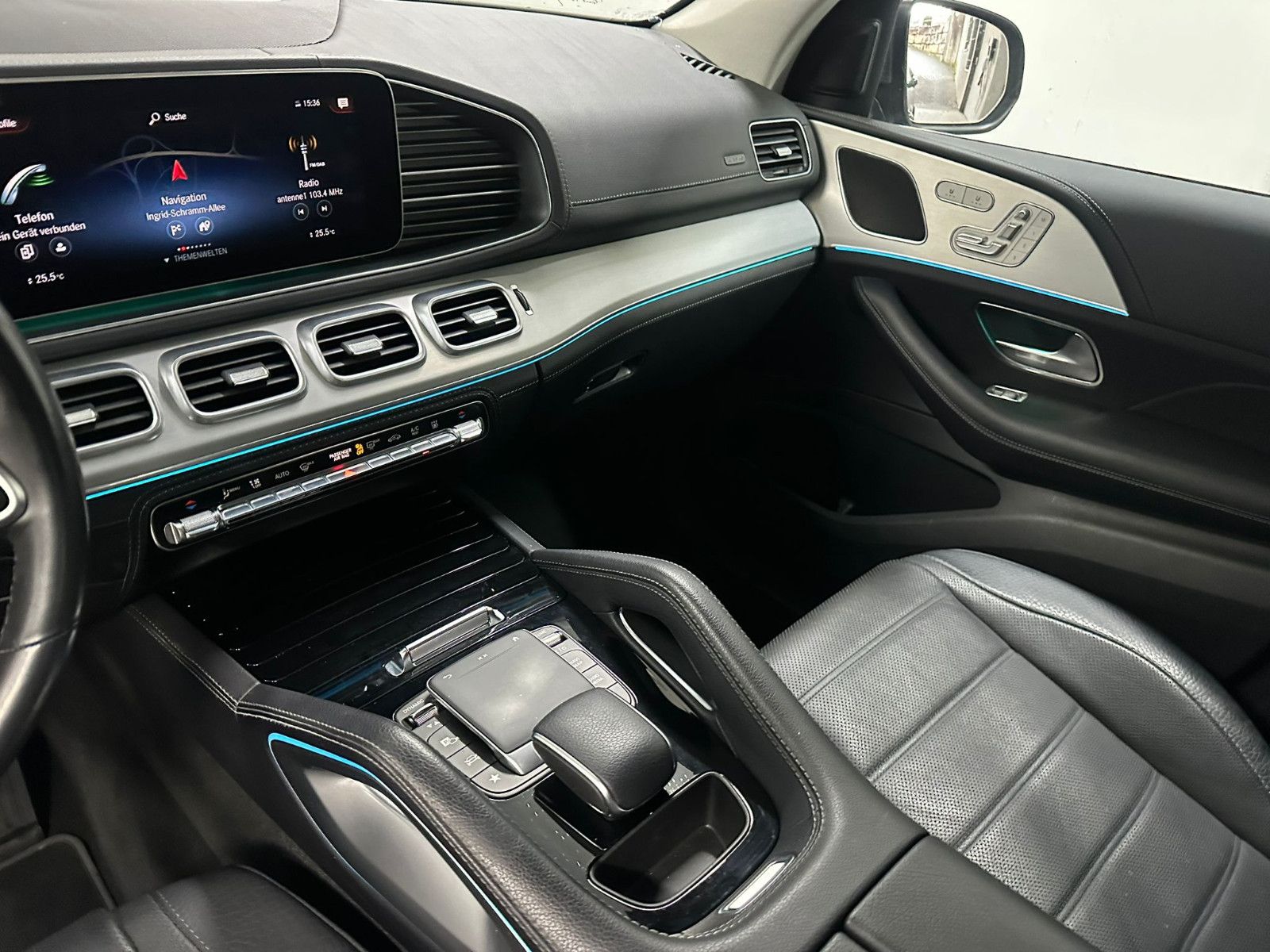 Fahrzeugabbildung Mercedes-Benz GLE 350e 4MATIC *LUXURY*AHK*KEYLESS*SITZKLIMA*