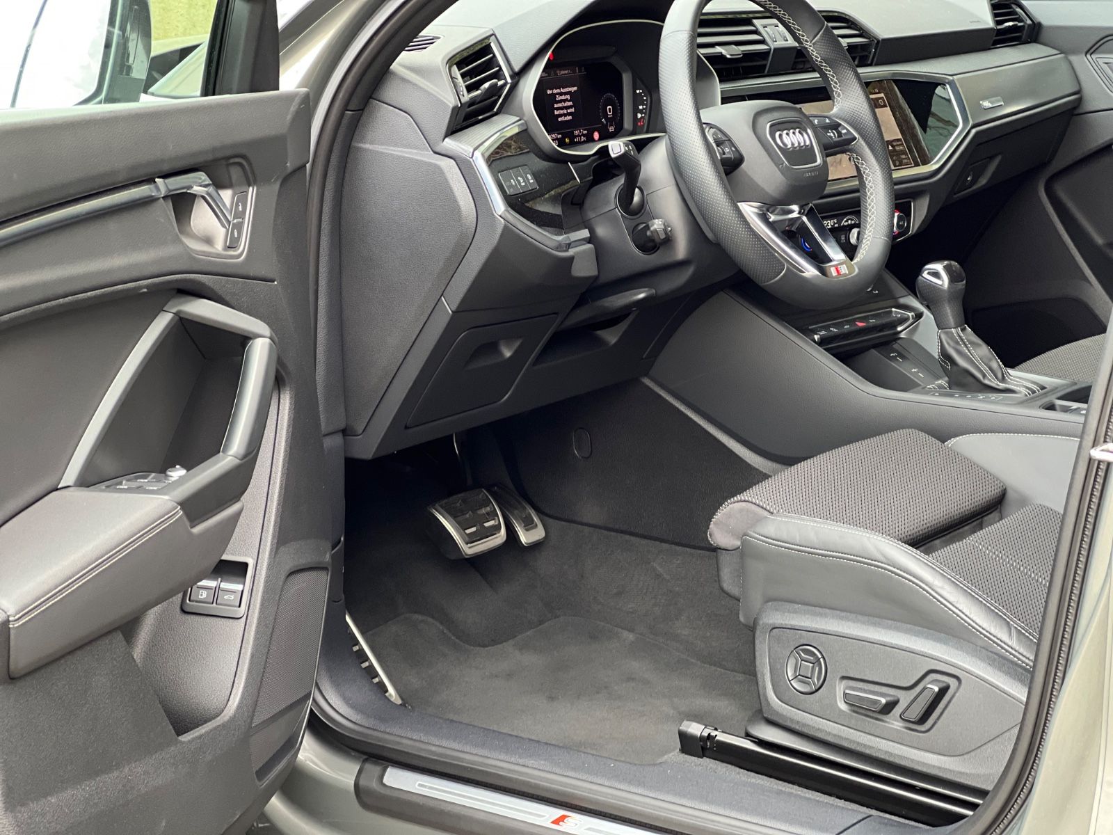 Audi Q3 45 TFSI e Aut. 3x S line Virtual Cockpit ACC foto 3