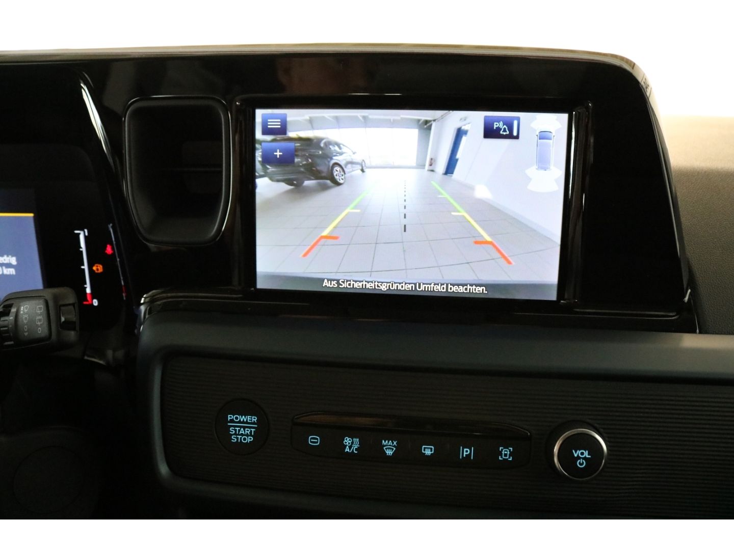 Fahrzeugabbildung Ford Tourneo Courier Active AUTOMATIK,