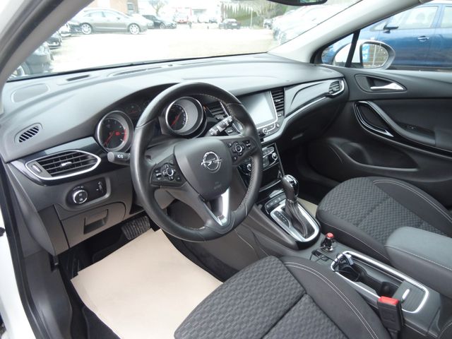 Fahrzeugabbildung Opel Astra K Dynamic/LED/GSD/Kamera/Navi/200PS/71.000