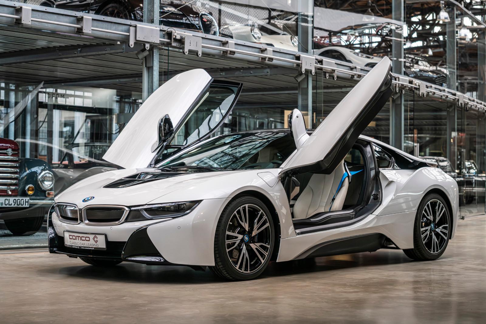 BMW i8 Coupe Pure Impulse