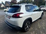 Peugeot 2008 Crossway/NAVI/SHZ/PANORAMA/1.HAND - Peugeot 2008 Crossway mit Benzin-Antrieb