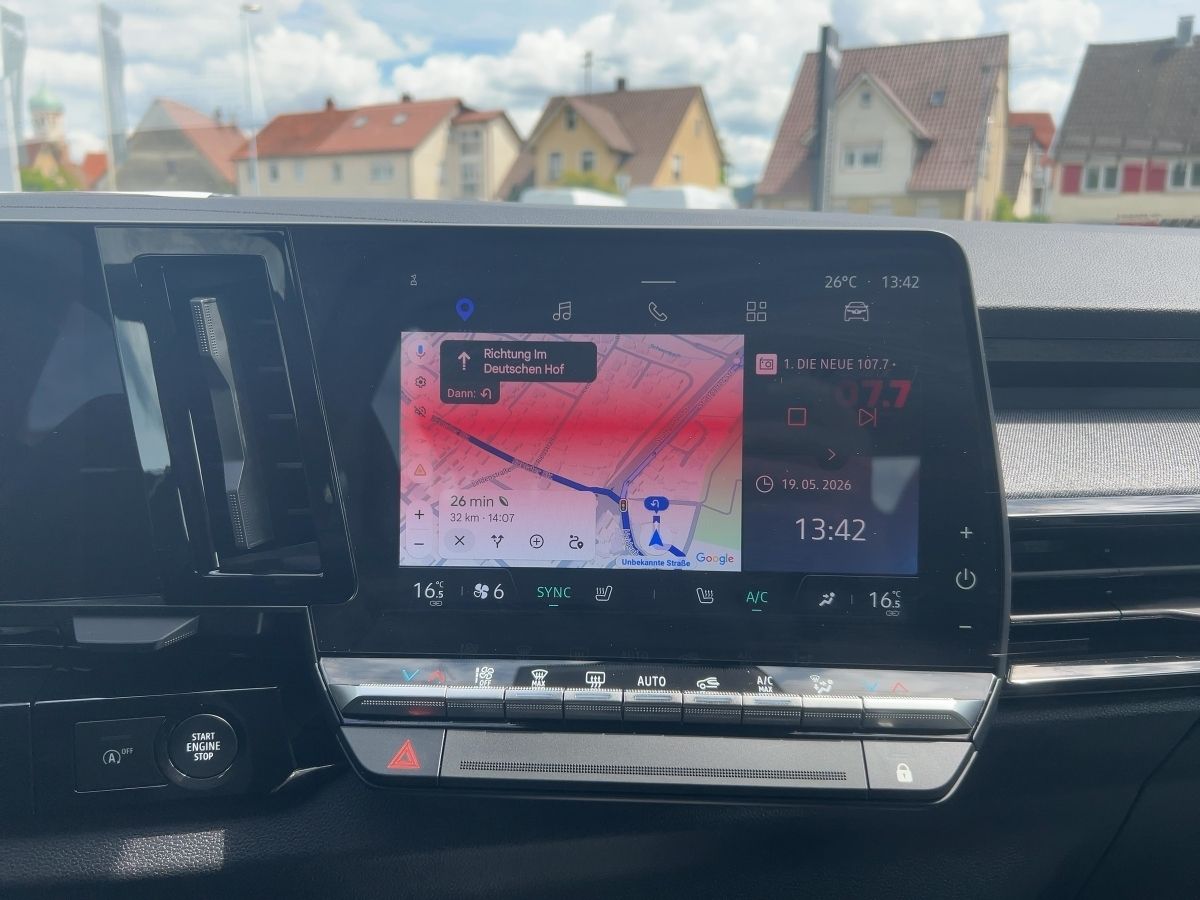 Fahrzeugabbildung Renault Austral Evolution Mild Hybrid 160 Automatik SHZ