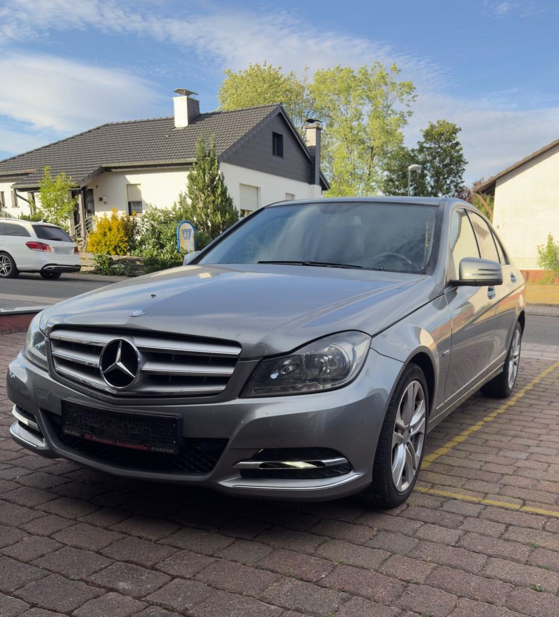 Mercedes-Benz C 220