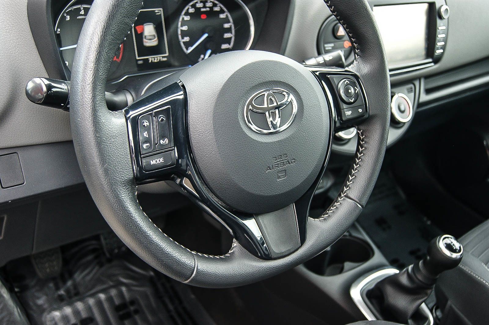 Fahrzeugabbildung Toyota Yaris 1.0 VVT-i Comfort KAMERA KLIMA SPURASSIST