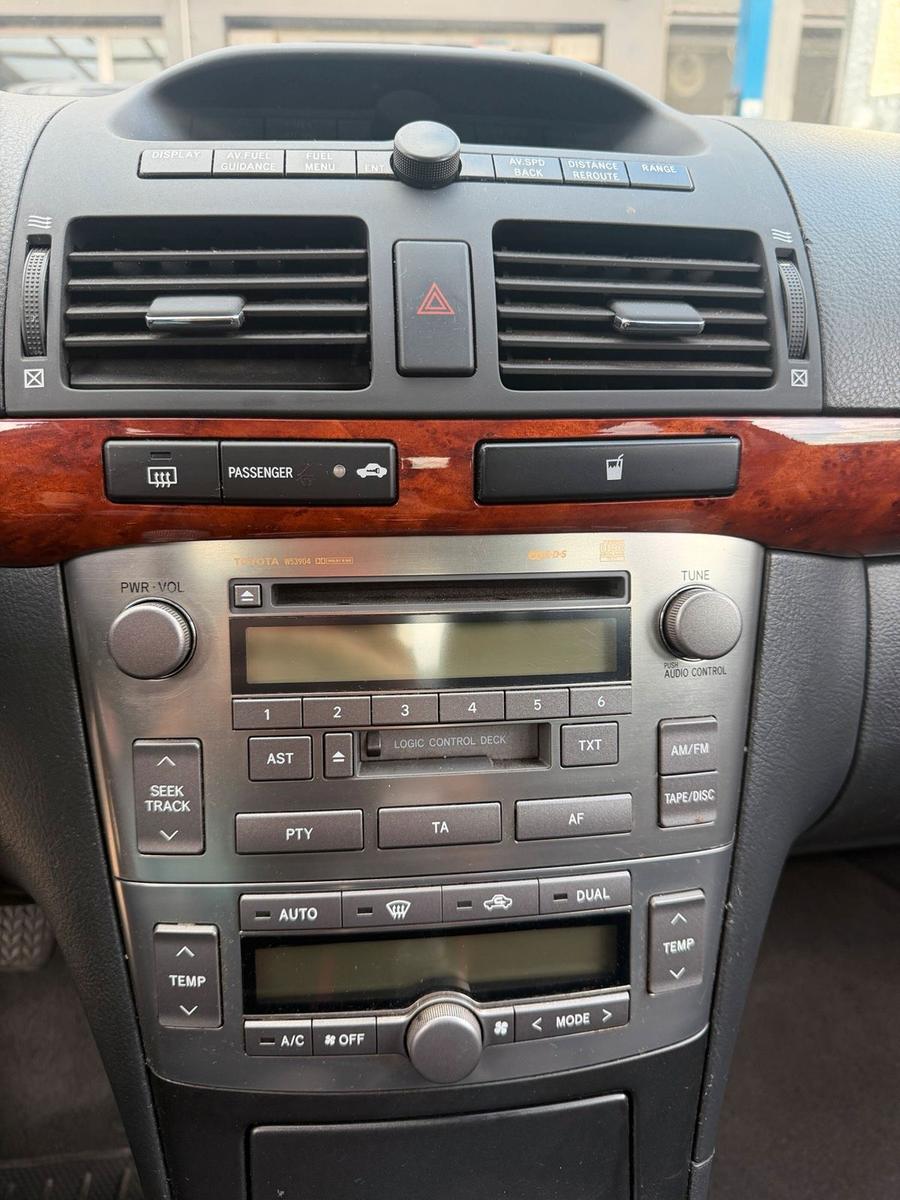 Toyota Avensis 2006 — photo 13