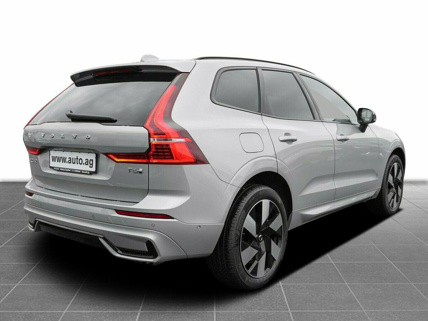 Volvo XC60 T6 PLUS DARK DEAL 688 EURO imagem 3