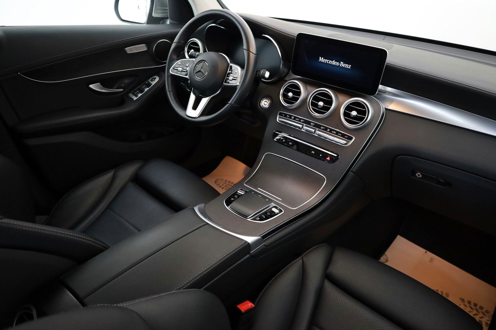 Fahrzeugabbildung Mercedes-Benz GLC 300 de 4Matic,Leder,Navi,LED,SH,Kamera,AHK