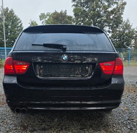 BMW 330 - 8