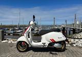 Vespa GTS 300 Racing Sixties - VESPA SI