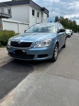 Skoda Octavia 1.4 TSI Family Combi Family - Skoda Octavia aus 2012 mit Benzin-Antrieb: Kombi, 1.4